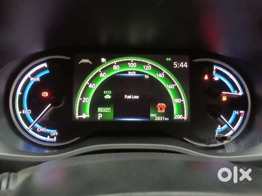 Toyota Innova Hycross 2.0 Zx Hybrid 7 Str, 2025, Petrol