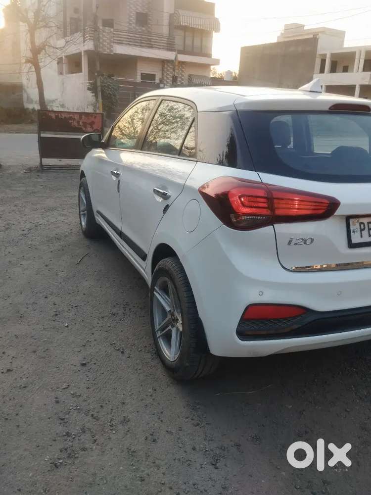 Hyundai Elite I20 2018 Diesel 75000 Km Driven