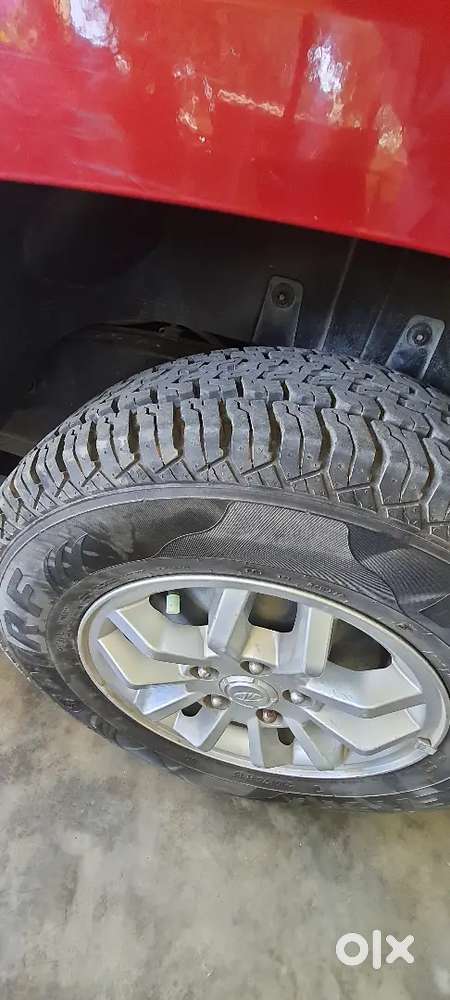 Mahindra Tuv 300 2017 Diesel Well Maintained