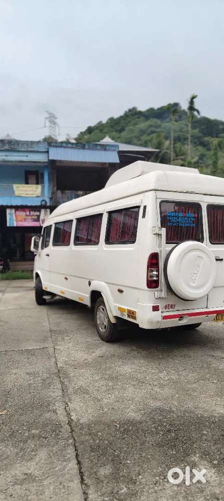 Force Motors Trax Cruiser 2011