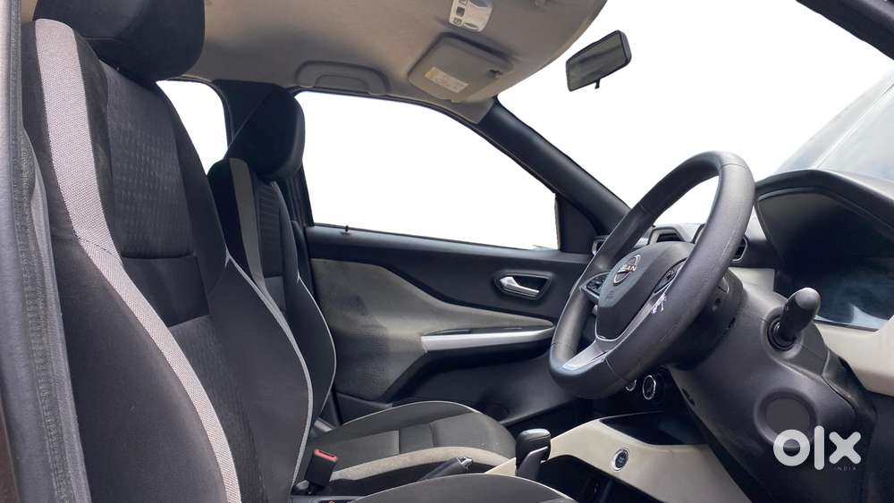 Nissan Magnite 1.0 Xv Turbo Cvt, 2021, Petrol