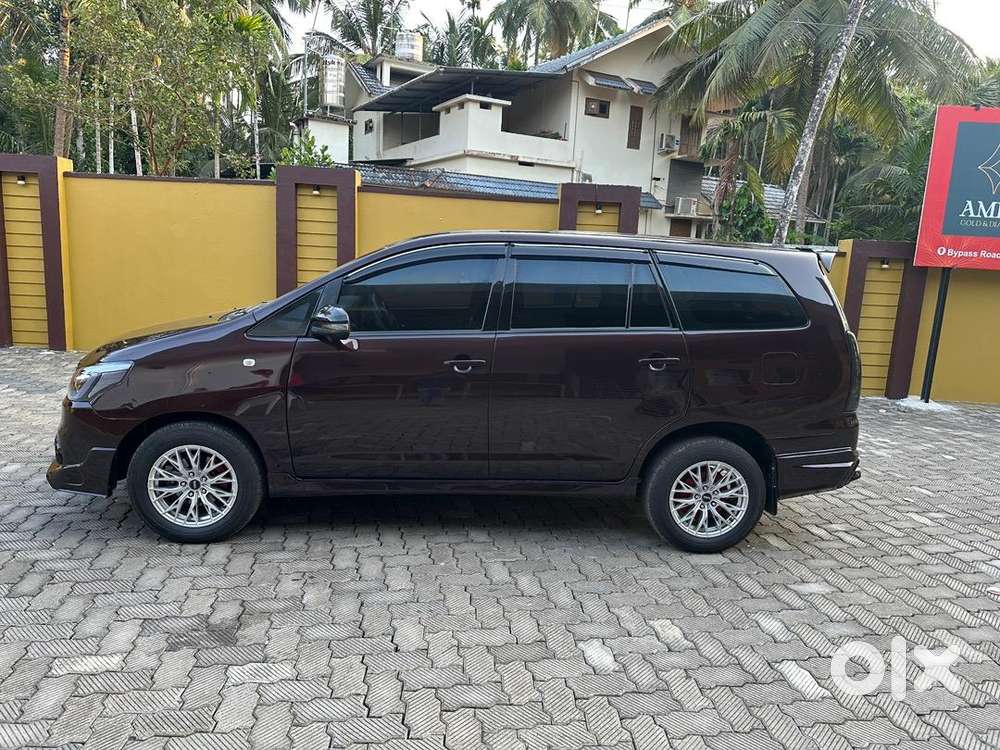 Toyota Innova 2013 Diesel Well Maintained
