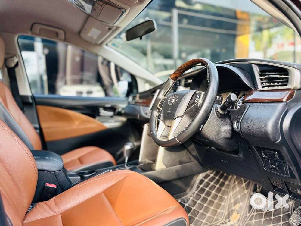 Toyota Innova Crysta 2.8z Automatic, 2017, Diesel