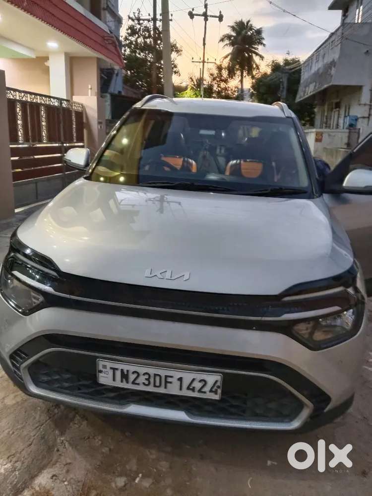 Kia Carens 2024 Petrol 42600 Km Driven Immediate Sale