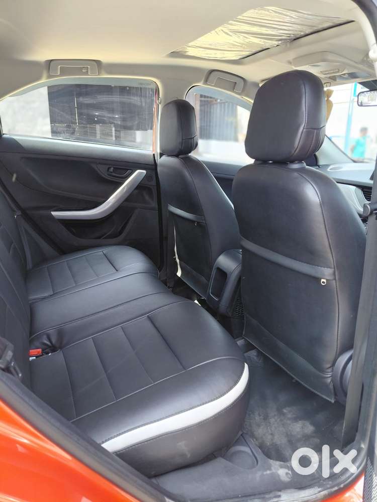 Tata Nexon 1.5 Revotorq Xza Plus Dual Tone Roof Amt (s), 2023, Petro..