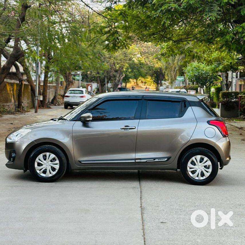 Maruti Suzuki Swift Vxi + Manual, 2020, Petrol
