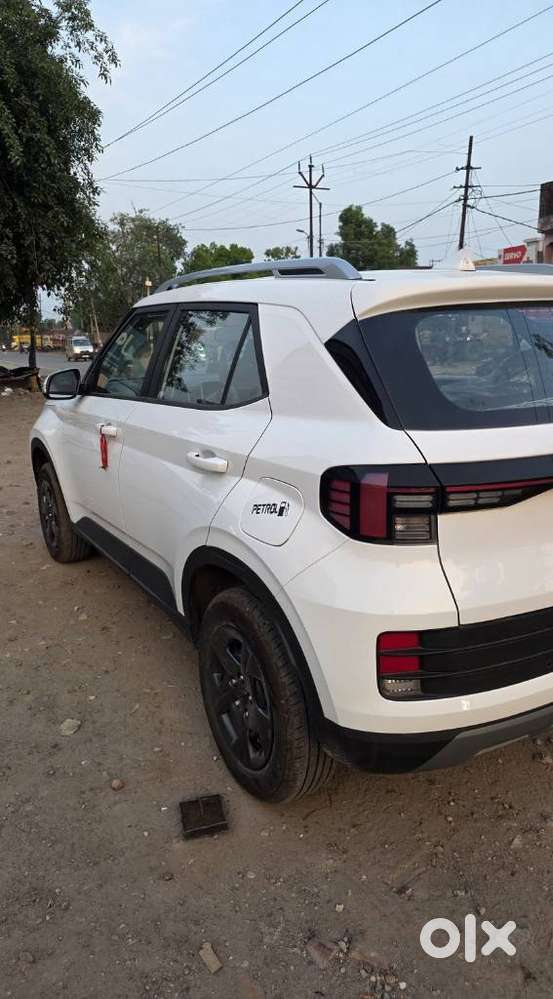 Hyundai Venue 1.2 S Plus, 2026, Petrol