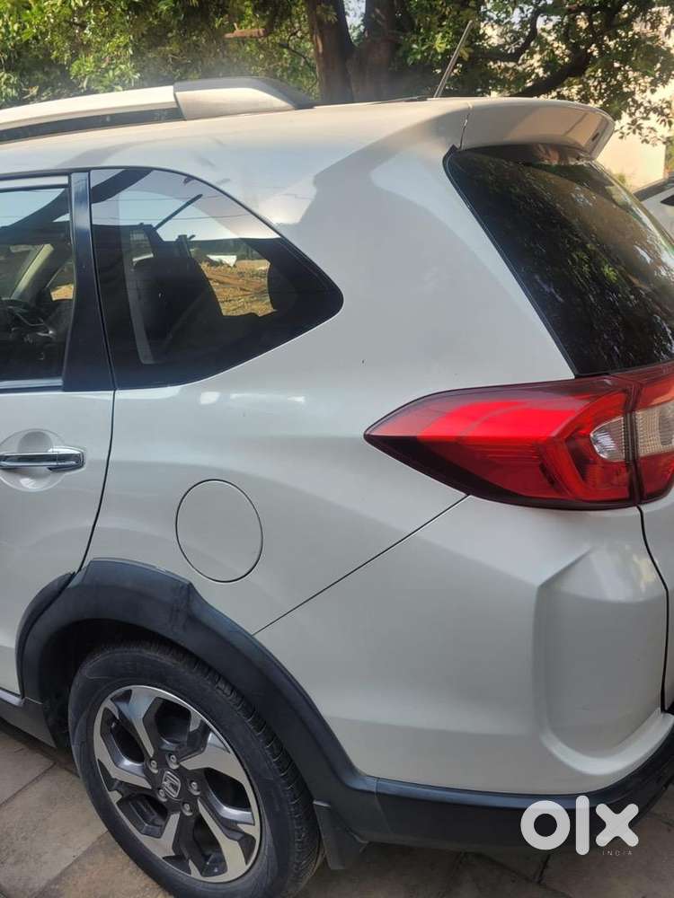 Honda Br-v 2016 Petrol Well Maintained