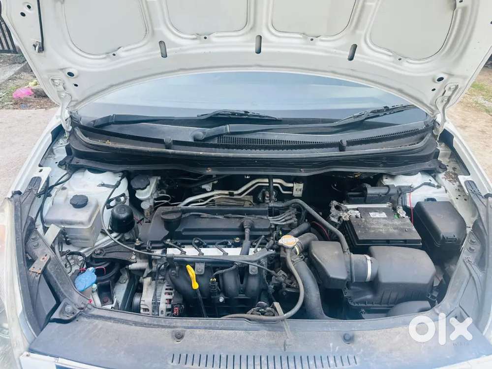 Hyundai Accent Gl Petrol 2010
