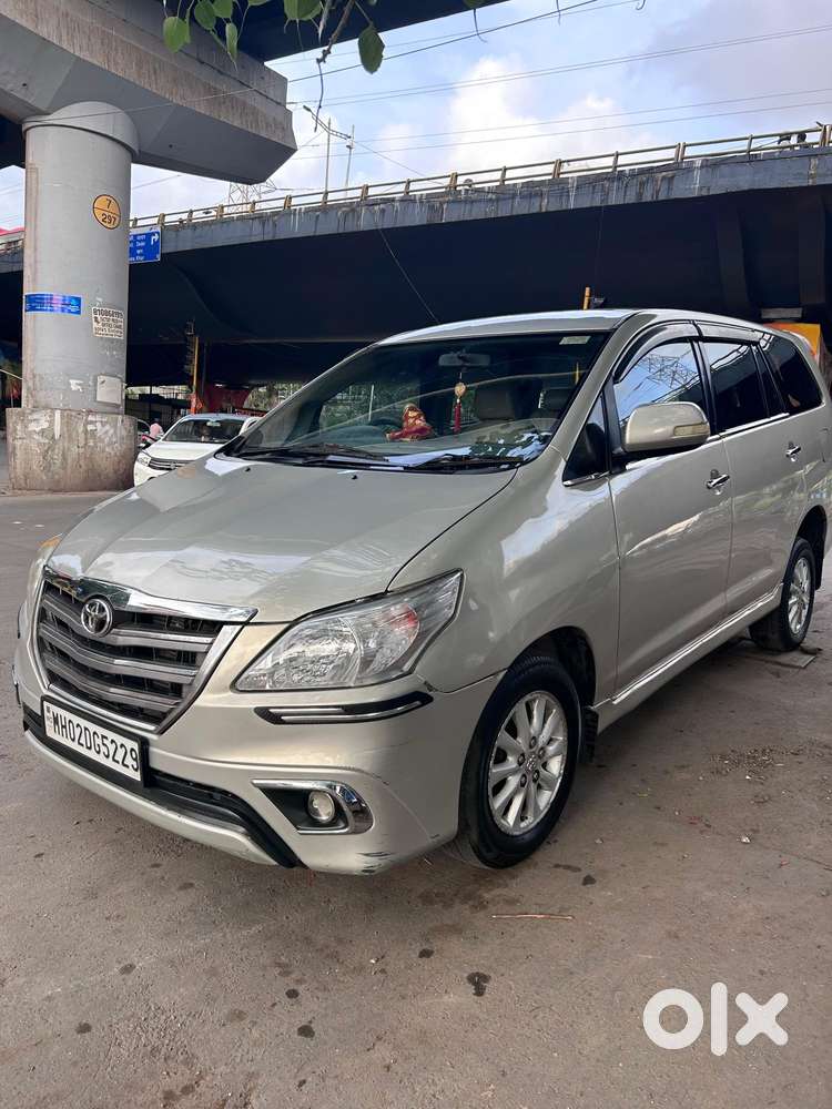 Toyota Innova 2.5 V 8 Str, 2013, Diesel