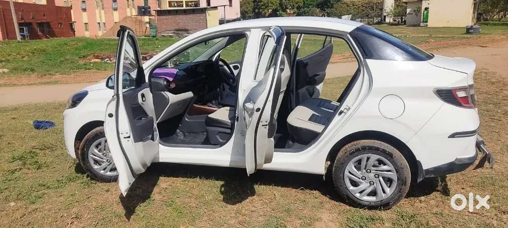 Hyundai Aura 2020 Cng Company Fitted 56000 Km Driven
