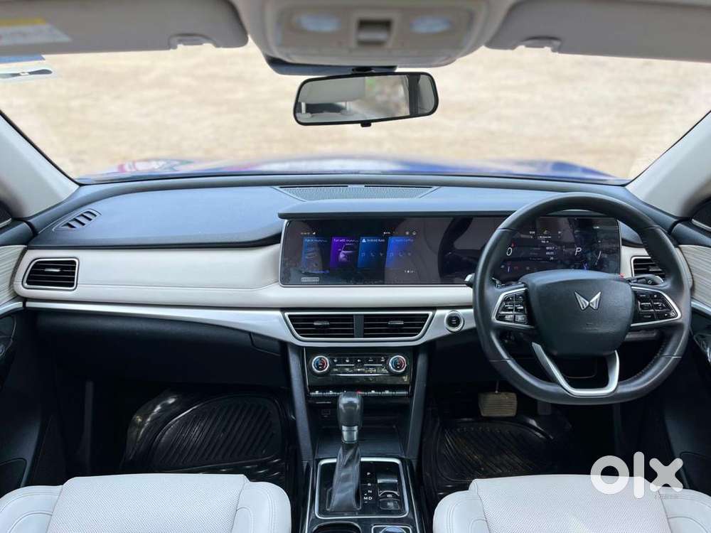 Mahindra Xuv700 2022 Year