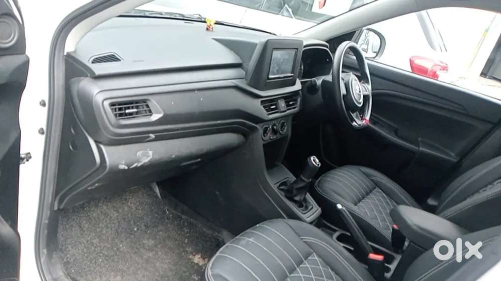 Brezza Lxi Smart Hybrid A One Condition