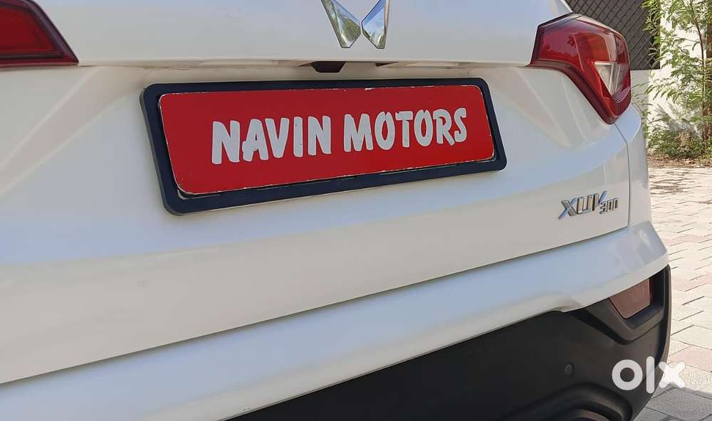 Mahindra Xuv300 1.2 W6 Amt Petrol, 2024, Petrol