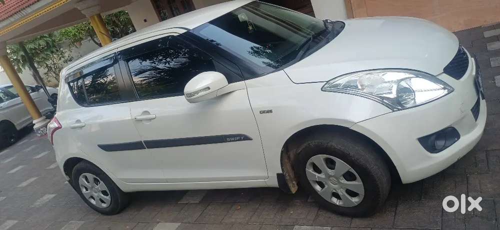 Maruti Suzuki Swift 2013 Diesel 94000 Km Driven