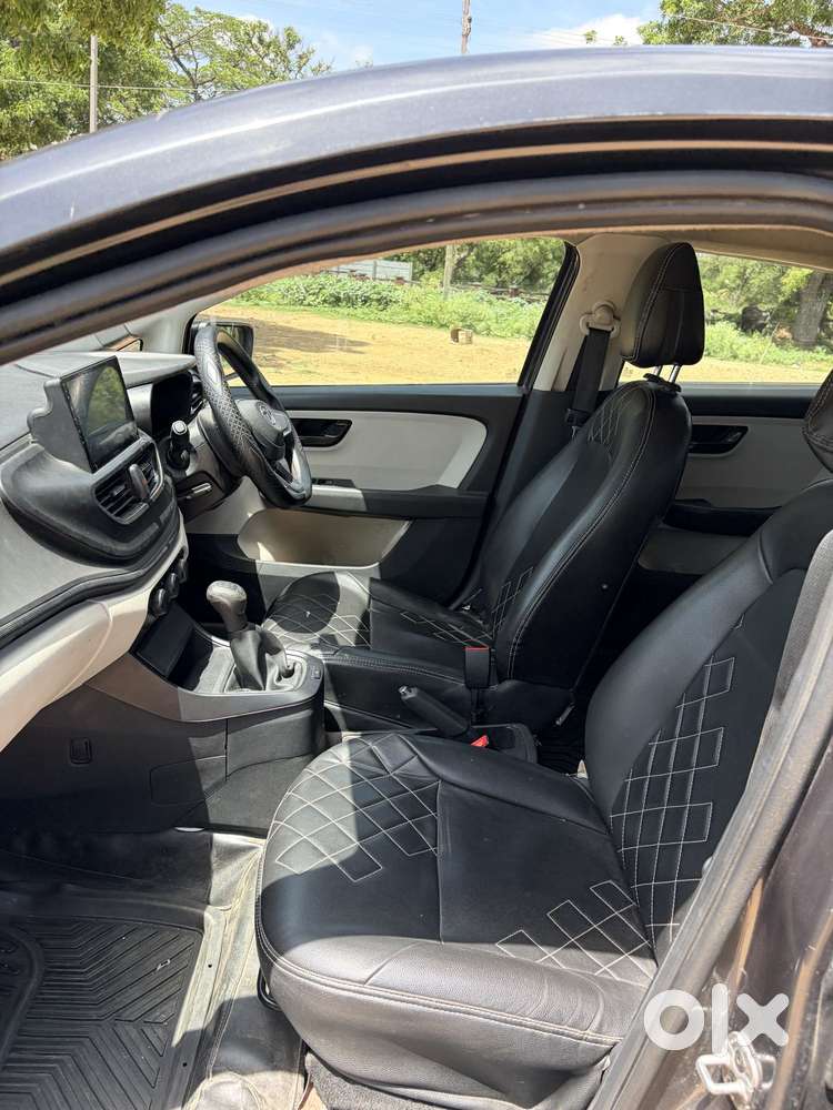 Tata Altroz 1.2 Xe, 2022, Petrol