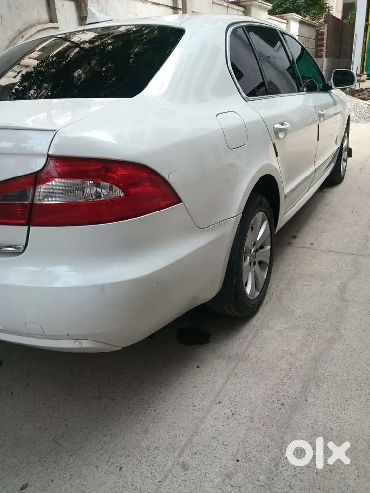 Skoda Superb 2012 Diesel 89000 Km Driven