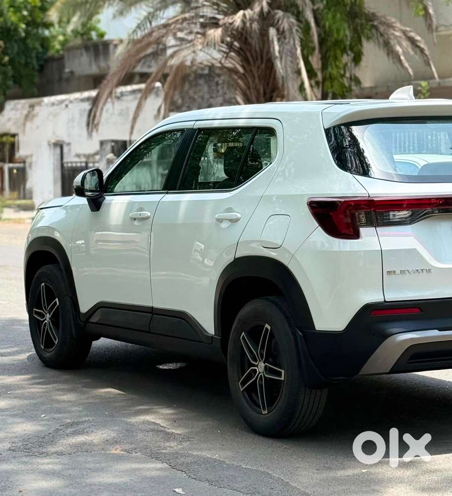 Honda Elevate V Mt, 2024, Petrol