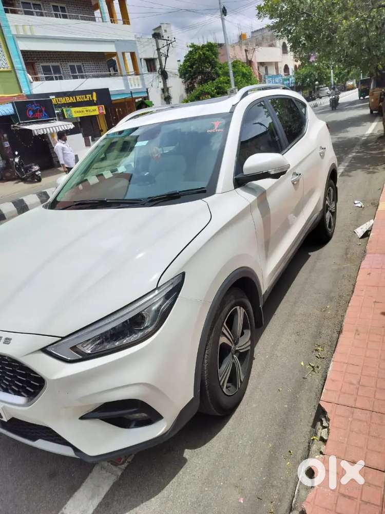 Mg Astor White