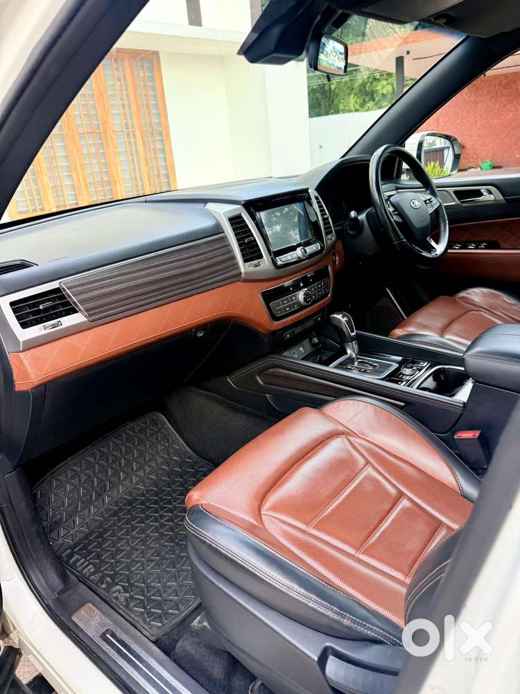 Mahindra Alturas G4 4x4 At, 2019, Diesel