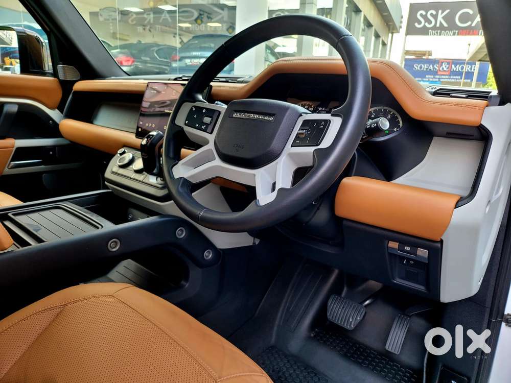 Land Rover Defender 3.0 L 130 Hse, 2023, Diesel