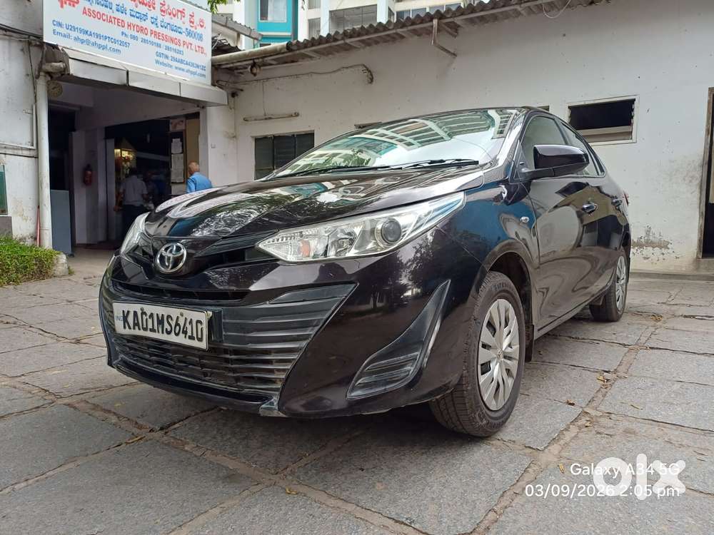 Toyota Yaris J Cvt, 2018, Petrol