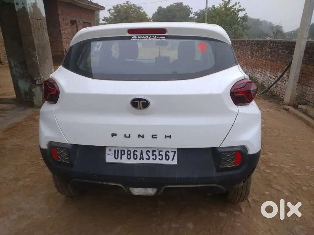 Only 10 Month Old. Tata Punch 1.2 Revotron 2025 (november)