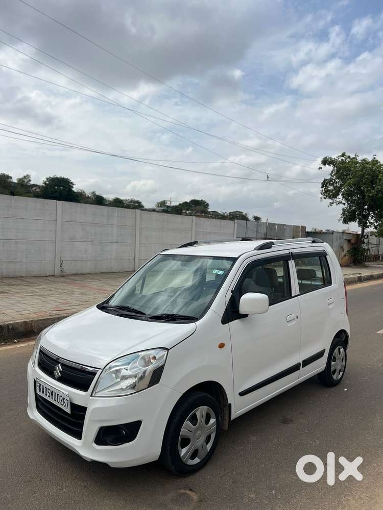 Maruti Suzuki Wagon R Vxi Amt1.2, 2016, Petrol
