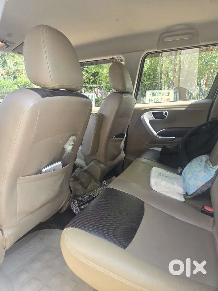 Mahindra Tuv 300 2016