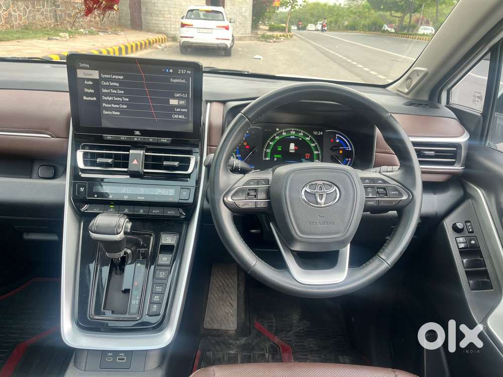 Toyota Innova Hycross 2.0 Zx (o) Hybrid 7 Str, 2024, Electric