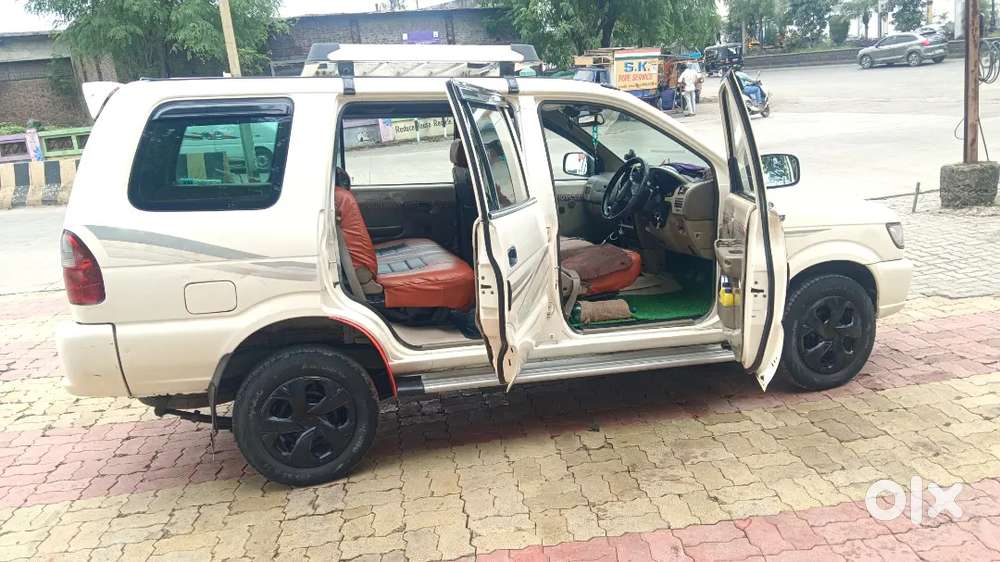 Chevrolet Tavera Neo 2010