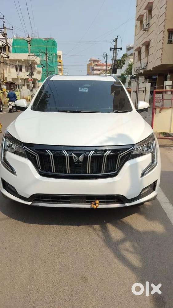 Mahindra Xuv700 2025 Diesel Well Maintained