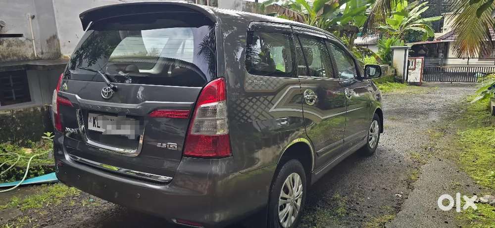 Toyota Innova 2.5 Diesel 8-seater 2014 Model