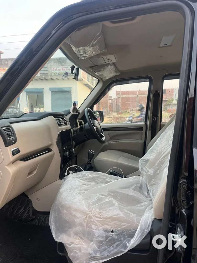 Mahindra Scorpio Classic, 2025, Diesel