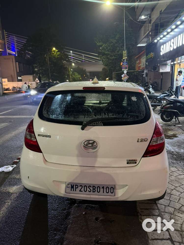 Hyundai I20 Asta Petrol 2010