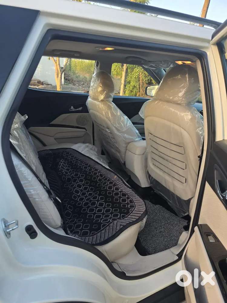 Mahindra Xuv300 Turbosport 2023 Petrol 3363 Km Driven