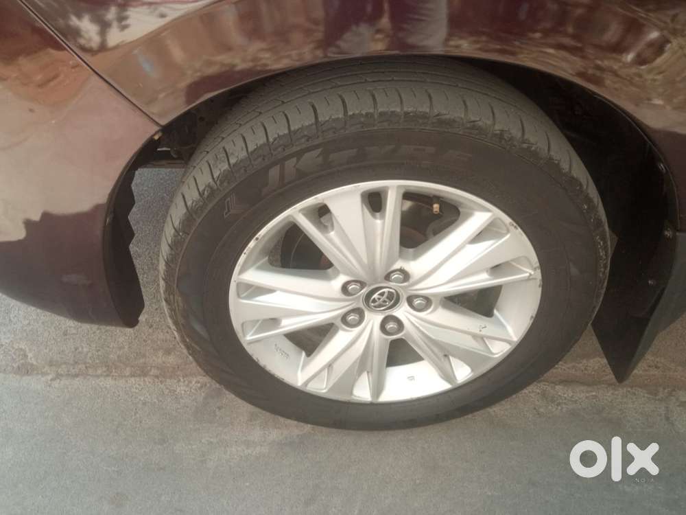 Toyota Innova Crysta 2.8z Automatic, 2016, Diesel