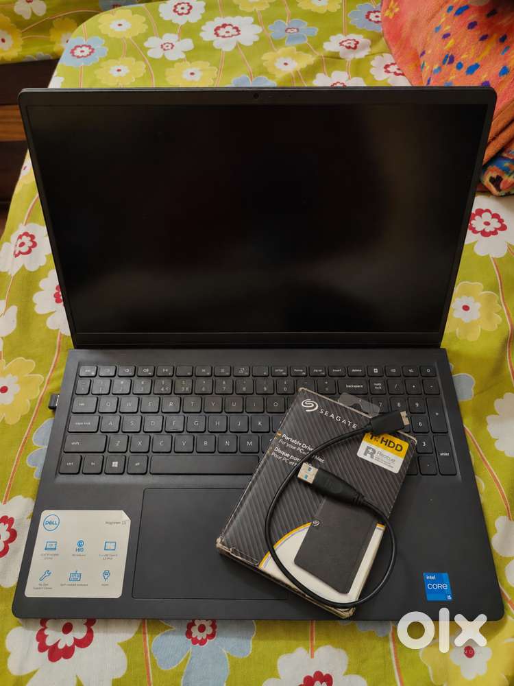 Dell Inspiron 3520 + Seagate 1tb external hdd