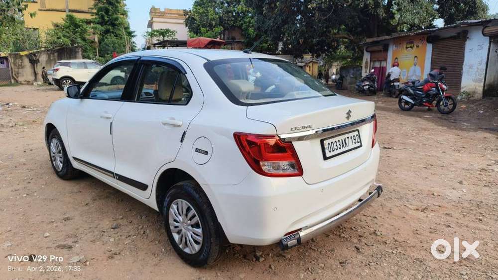 Maruti Suzuki Dzire 2017-2020 1.2 Vxi, 2023, Petrol