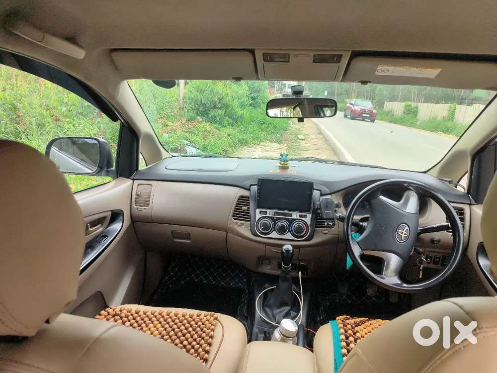 Toyota Innova 2.5 G4 6+1