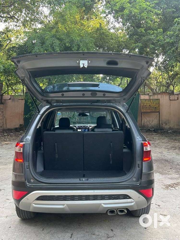 Hyundai Alcazar 2.0 Signature (o) Petrol At 6 Str Dual Tone, 2022, P..