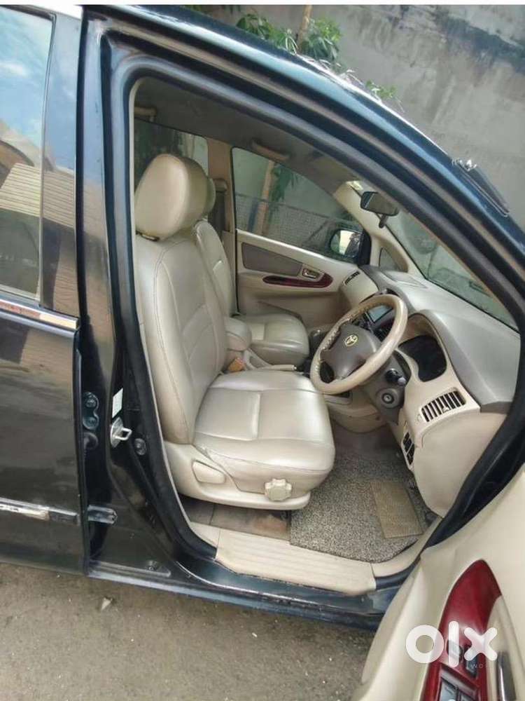 Toyota Innova 2006 Diesel Well Maintained