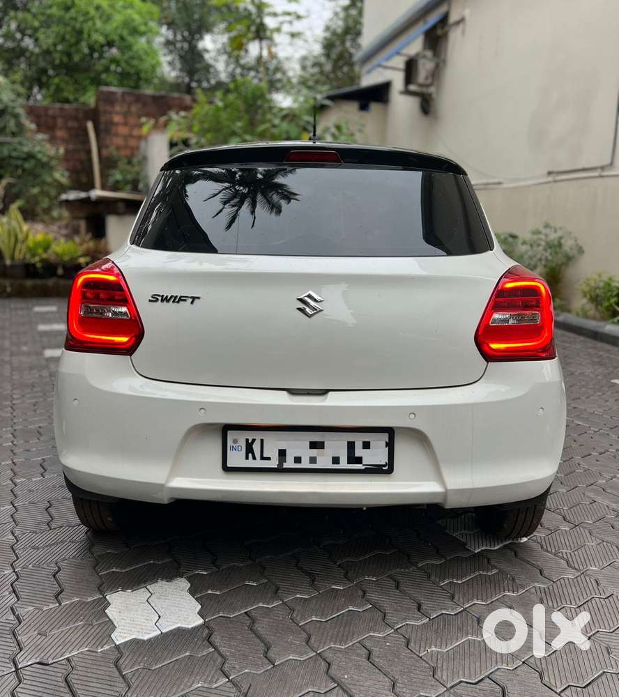 Maruti Suzuki Swift Vxi Optional, 2022, Petrol