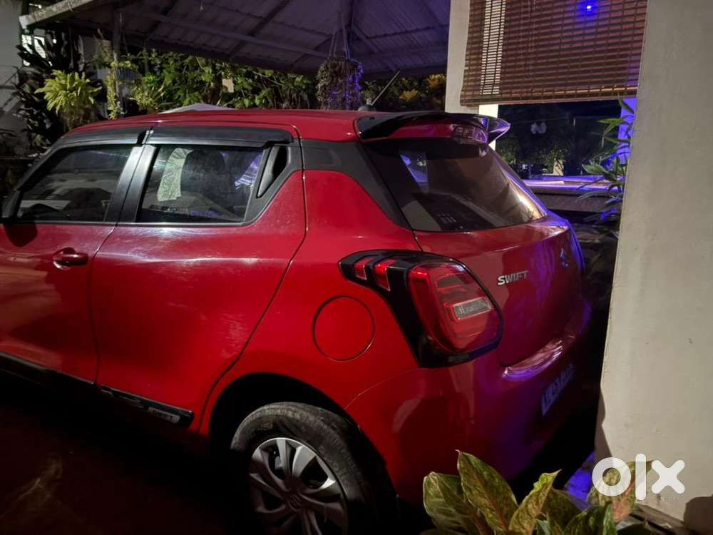 Maruti Suzuki Swift 2020 Petrol 75000 Km Driven