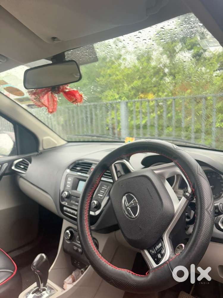 Tata Tiago Petrol Car 2017