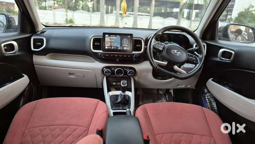 Hyundai Venue Sx Mt, 2023, Diesel