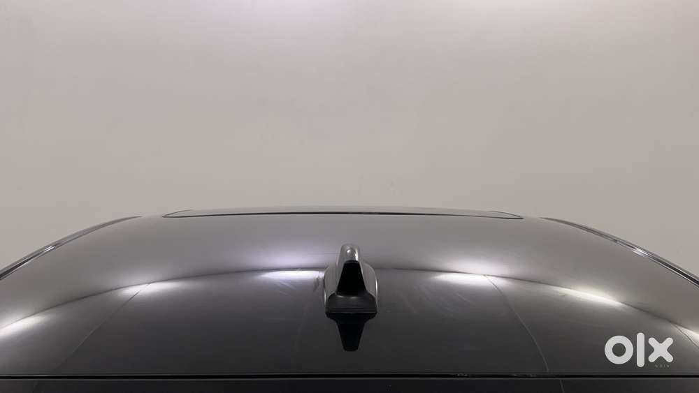 Skoda Slavia Style 1.0l Tsi At, 2022, Petrol