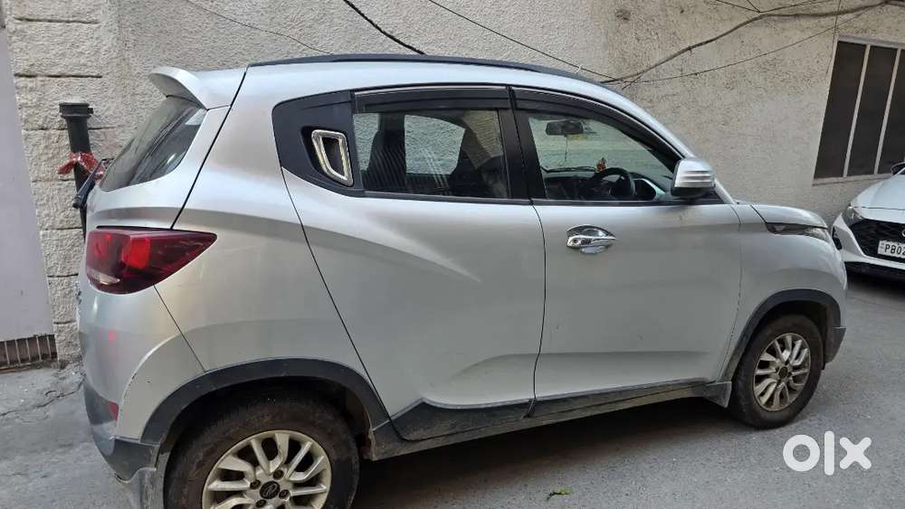 Mahindra Kuv 100 2016 Variant Petrol