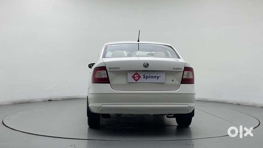 Skoda Rapid 1.0 Rider Plus Tsi, 2021, Petrol