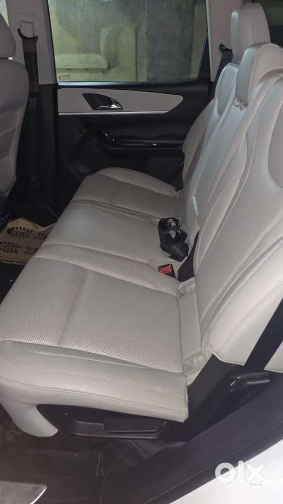 Mahindra Xuv700 2024 Diesel Mt Ax7l